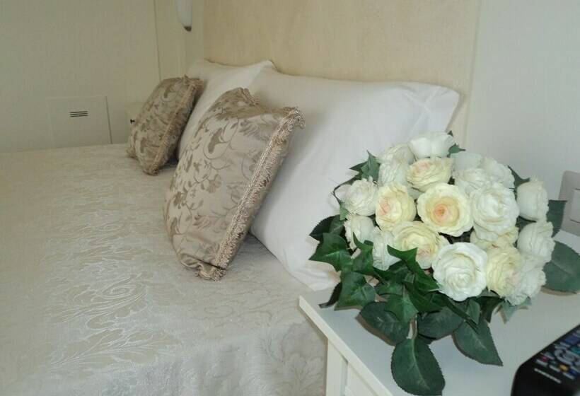 اتاق استاندارد, Bed & Breakfast Giardini Di Corte