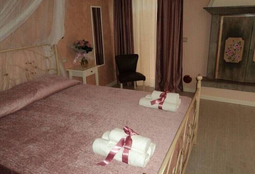 اتاق استاندارد با وان آب گرم, Bed & Breakfast Giardini Di Corte