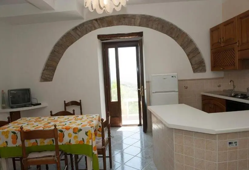 Huoneisto 1 Makuuhuone, Casa Vacanze   B&b Il Tempone