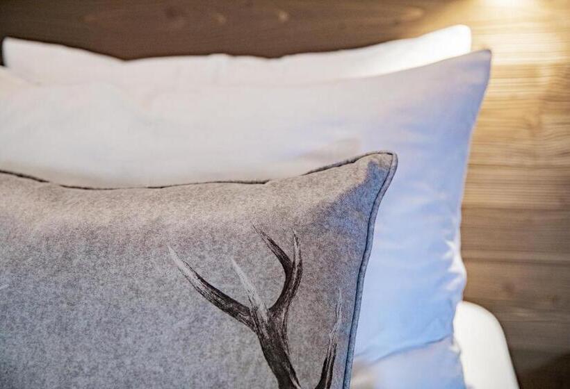 חדק דלוקס עם ג'קוזי, Cima Dodici B&b   Apartments