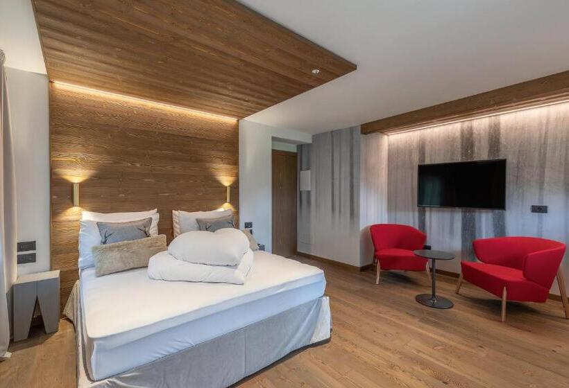 חדק דלוקס עם ג'קוזי, Cima Dodici B&b   Apartments