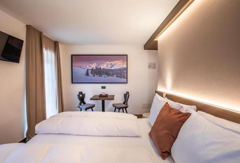 חדר סטנדרט עם מרפסת, Cima Dodici B&b   Apartments