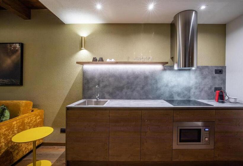 דירה בת חדר שינה 1 עם מרפסת, Cima Dodici B&b   Apartments