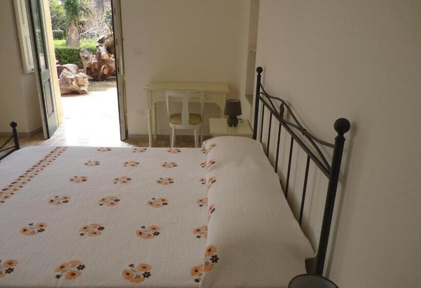 2 Sovrumslägenhet Trädgårdsutsikt, Donna Bianca B&b