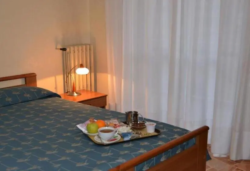 Standard Room, A 14