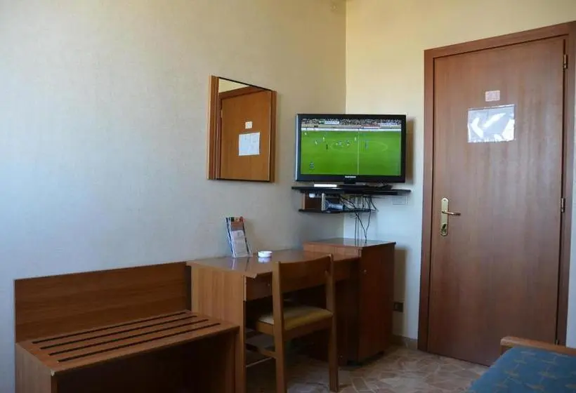 Economy Single Room, A 14