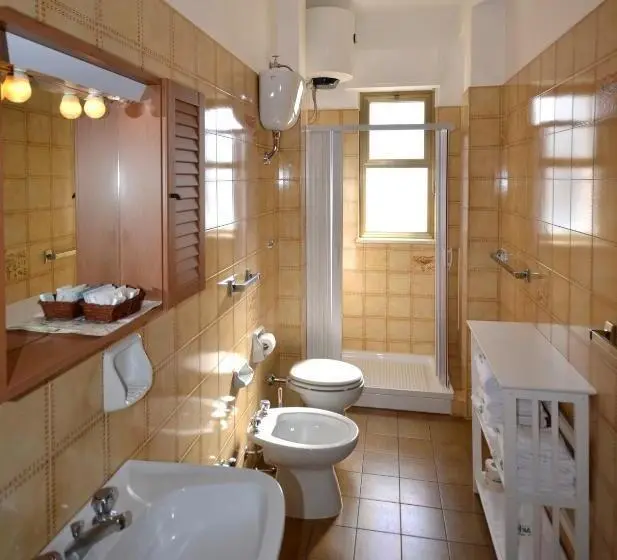 2 Bedroom Apartment, A 14