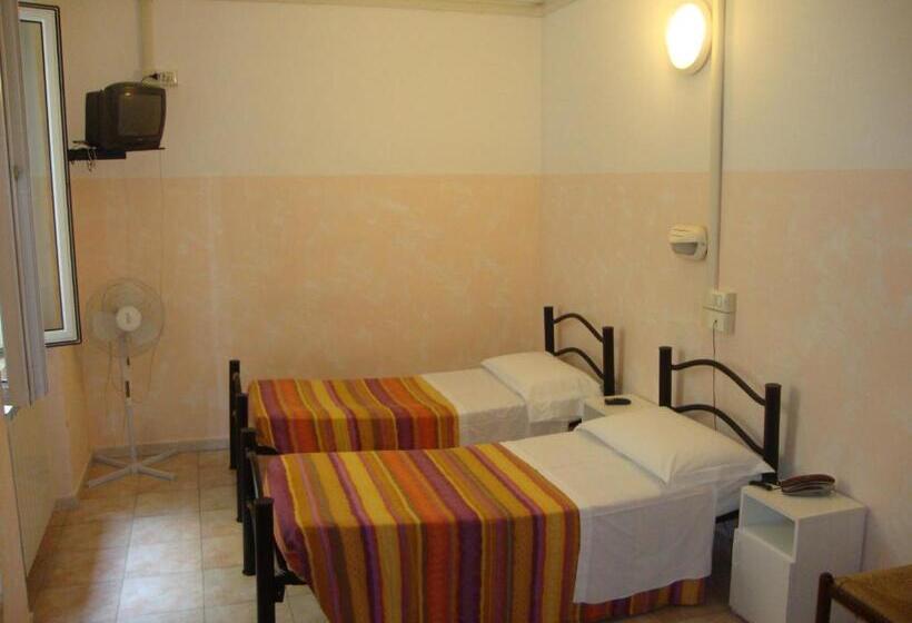 اتاق استاندارد, Albergo Gino