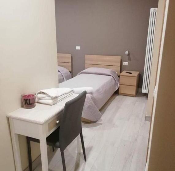 غرفة قياسية ثلاثية, Albergo Torino