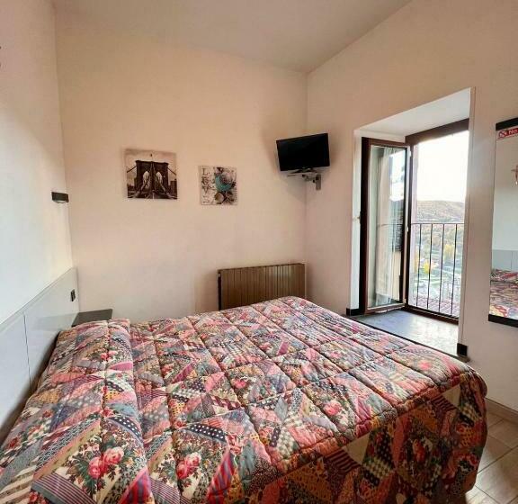 חדר סטנדרט, Centrale