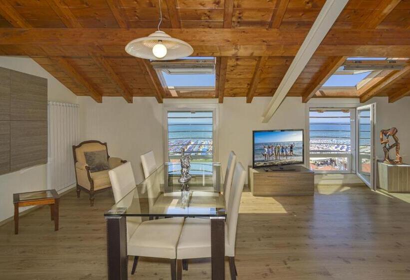 شقة غرفتين مطلة على البحر, Lungomare