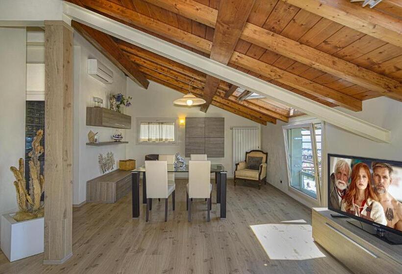 شقة غرفتين مطلة على البحر, Lungomare