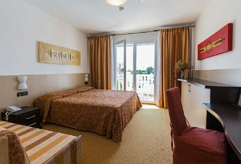 חדר משפחתי, Olympus