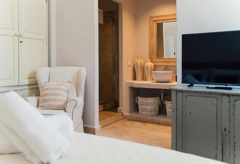 디럭스 룸, Relais Corte Degli Aragonesi