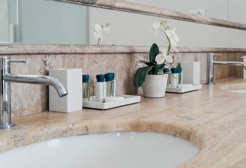 디럭스 룸 가든 전망, Relais Corte Degli Aragonesi