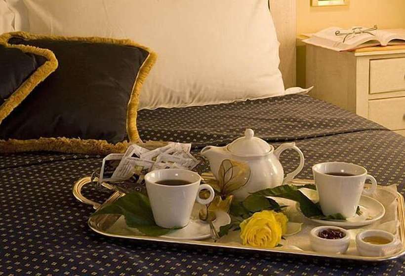 חדר סטנדרט לארבעה, Relais Madonna Di Campagna