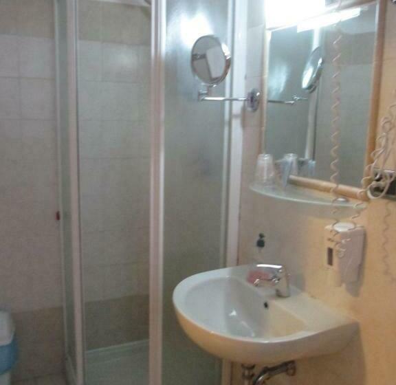 标准间, Ristorante Sbranetta