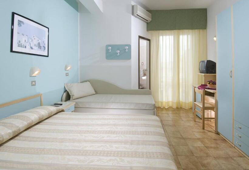 اتاق استاندارد چهار تخته, Solmar