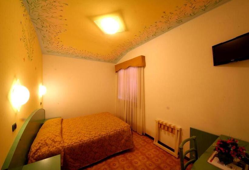 غرفة قياسية, La Favorita Apricale B&b & Ristorante