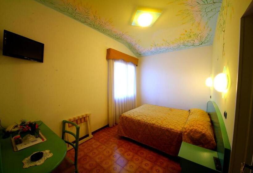 غرفة قياسية, La Favorita Apricale B&b & Ristorante