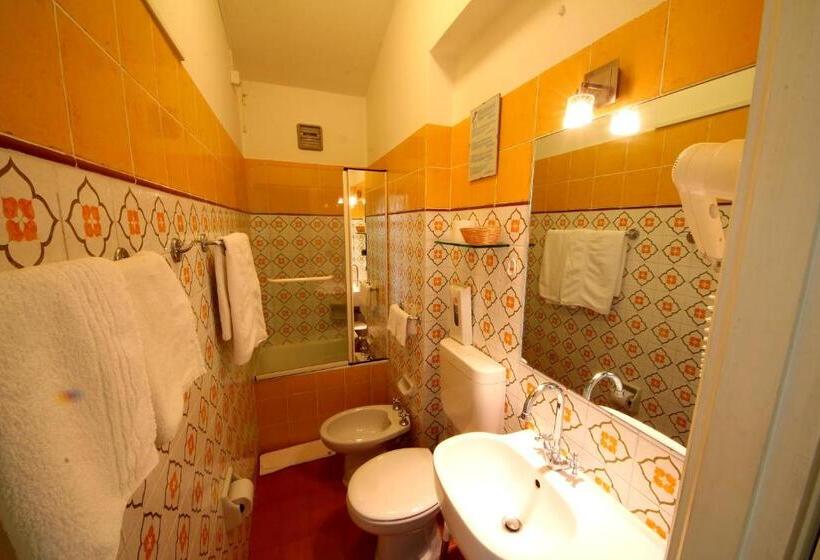 غرفة قياسية, La Favorita Apricale B&b & Ristorante