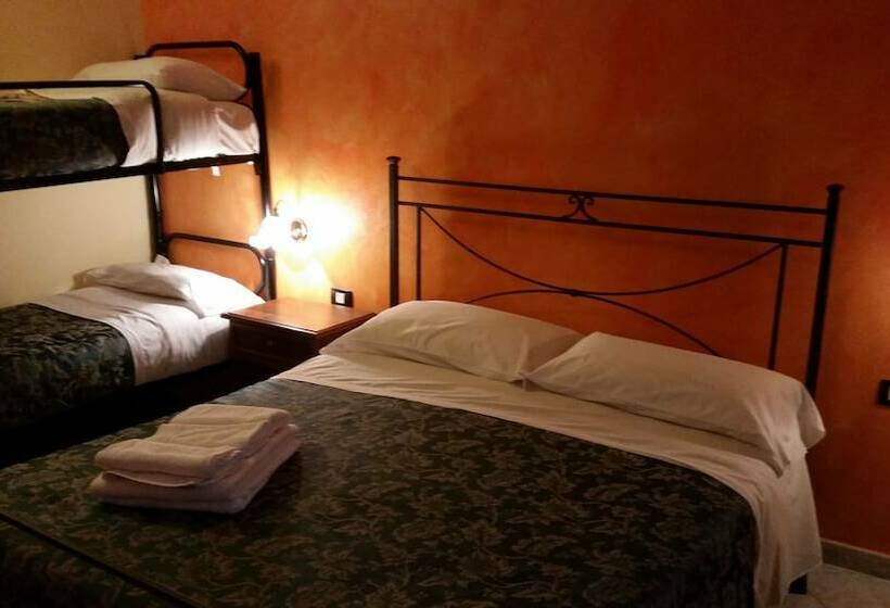 חדר סטנדרט לארבעה, Albergo B&b Antica Trattoria Bacco