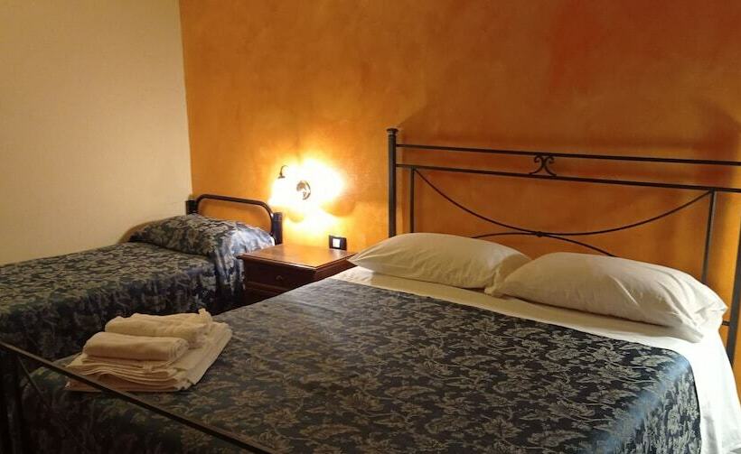 חדר סטנדרט לשלושה, Albergo B&b Antica Trattoria Bacco