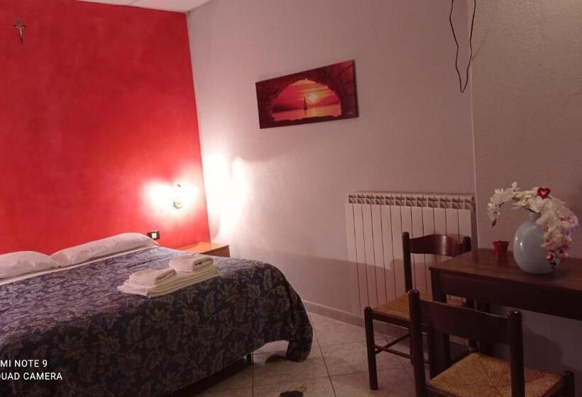 חדר סטנדרט לשלושה, Albergo B&b Antica Trattoria Bacco