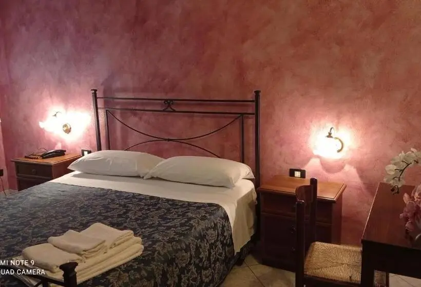 スタンダードトリプルルーム, Albergo B&b Antica Trattoria Bacco
