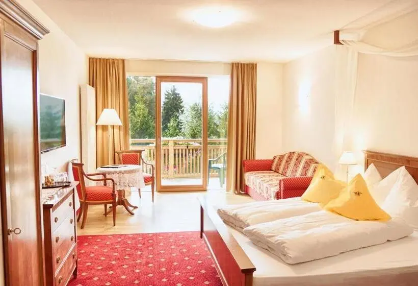 Perhehuone, Apipura Hotel Rinner