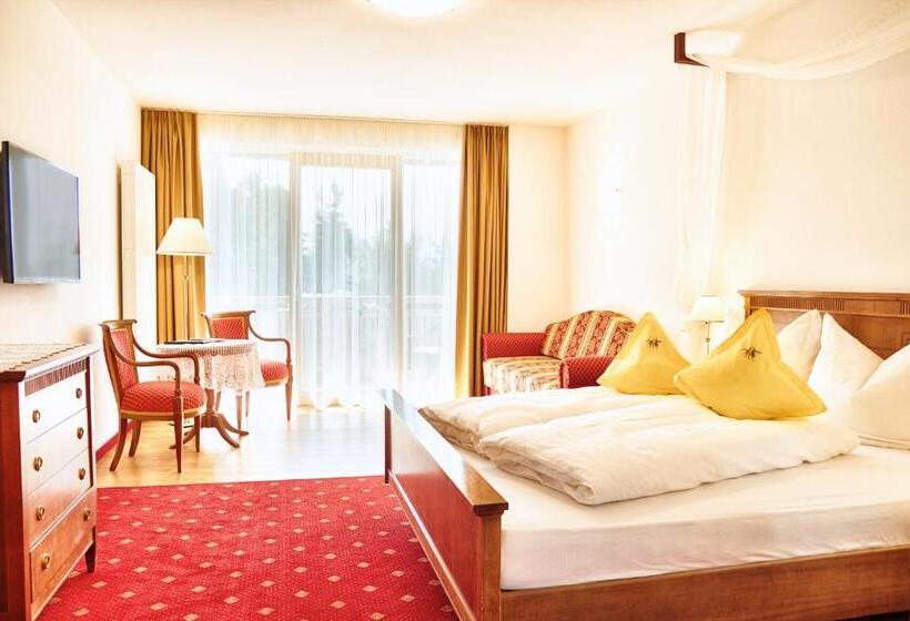 家庭间, Apipura Hotel Rinner