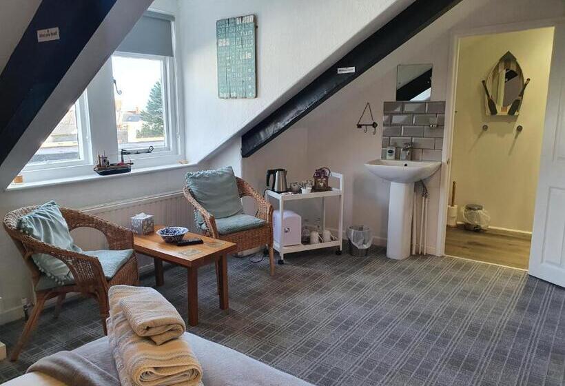 标准间, Beachcomber B&b