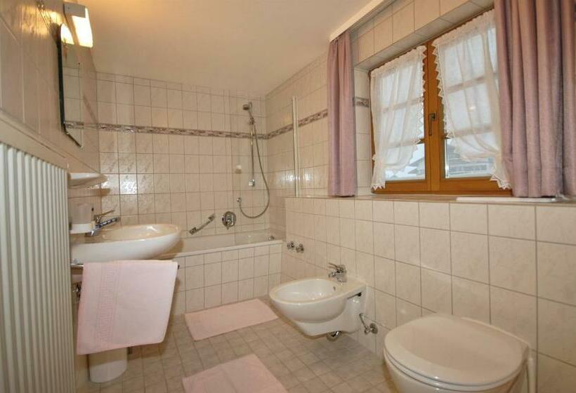 غرفة قياسية, Gästehaus Walserheimat