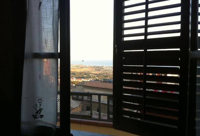 اتاق استاندارد چهار تخته, I Tetti Di Girgenti