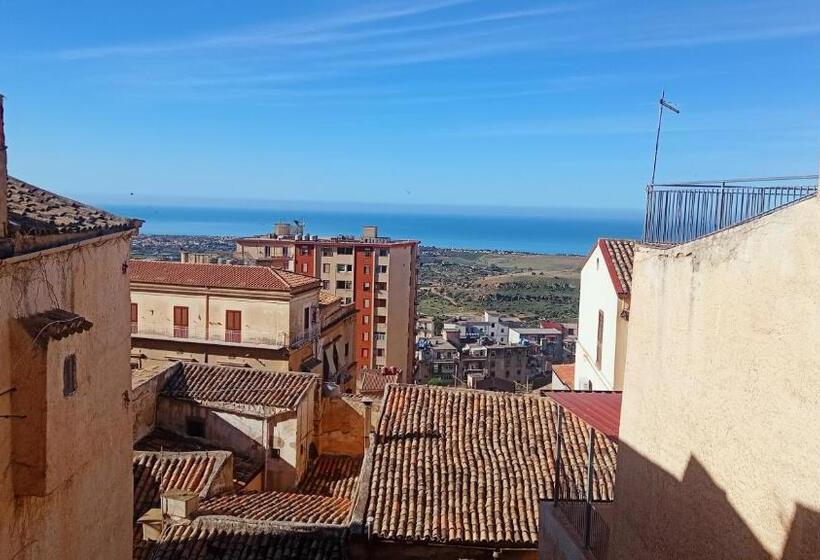 اتاق استاندارد با بالکن و چشم‌انداز دریا, I Tetti Di Girgenti