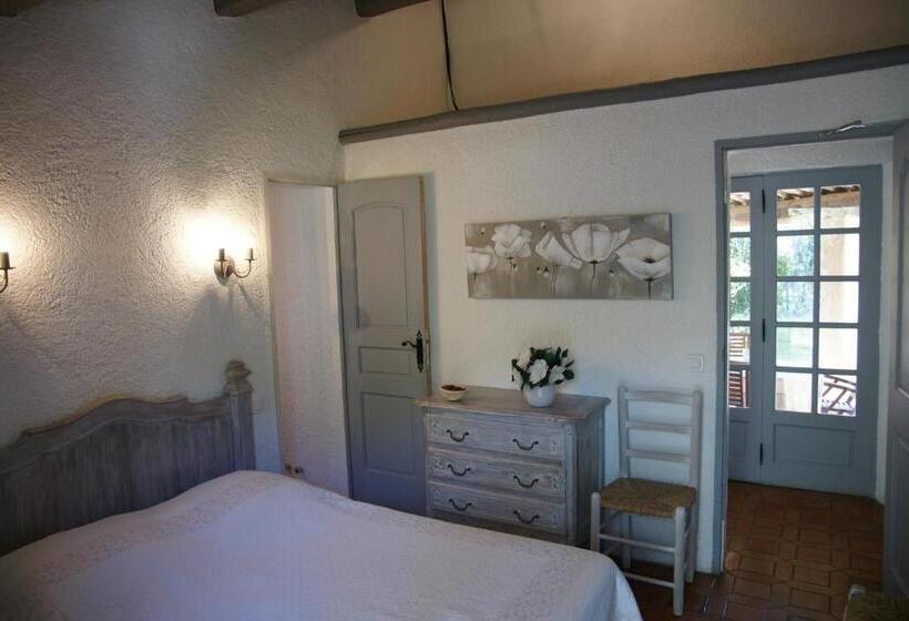 스탠다드 룸, Leï Souco