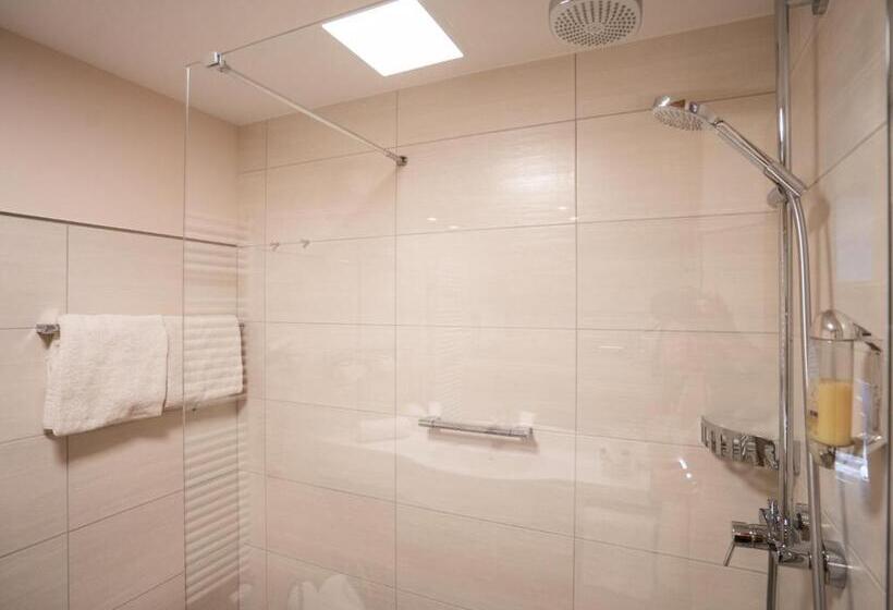 Comfort room with balcony, Alpengasthof Löwen