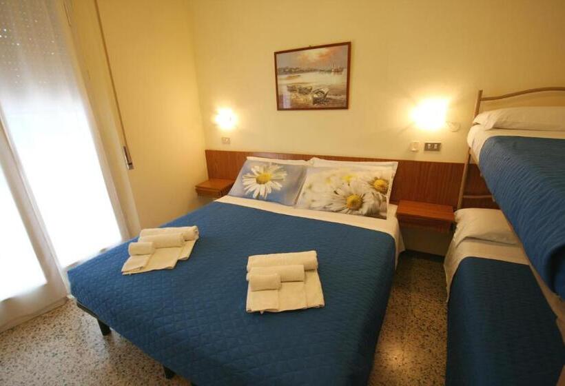 اتاق استاندارد چهار تخته, Amalfi