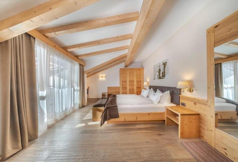 小型套房, Chalet Dlaces