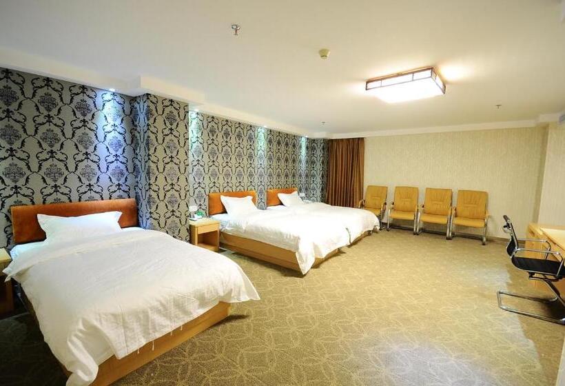 スタンダードトリプルルーム, Fuhao