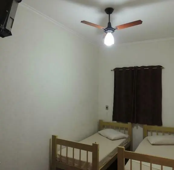 バス共有のスタンダードルーム, & Hostel San José