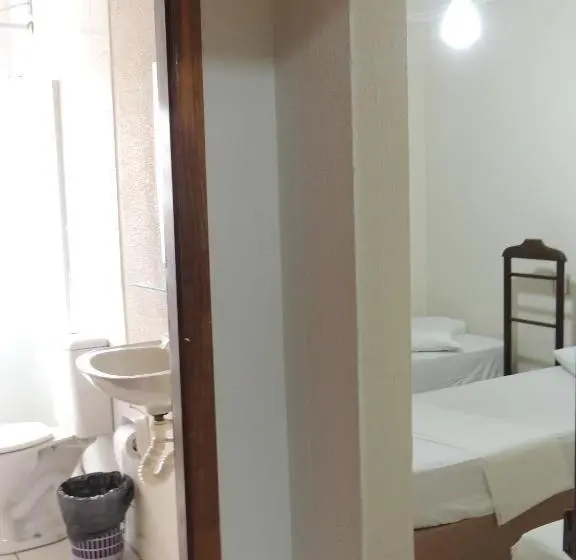 スタンダードトリプルルーム, & Hostel San José