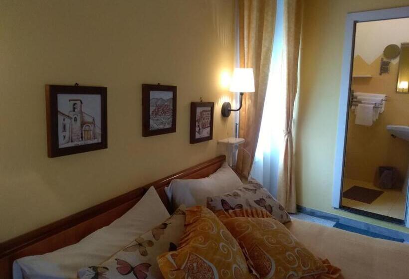 غرفة عائلية, La Congiura Dei Baroni