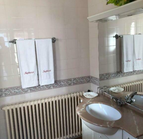 Habitació Estàndard, Martinengo