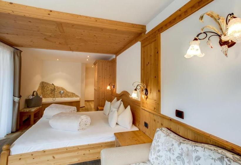 スーペリアールーム, Muliac