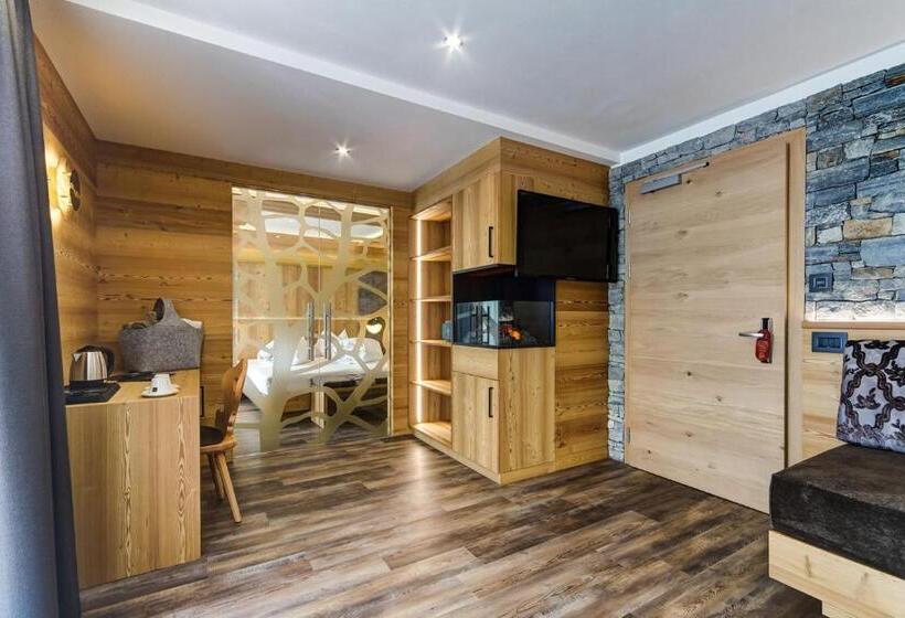 デラックスファミリールーム, Muliac