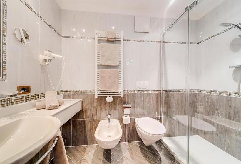 プレミアム４ベッドルーム, Muliac