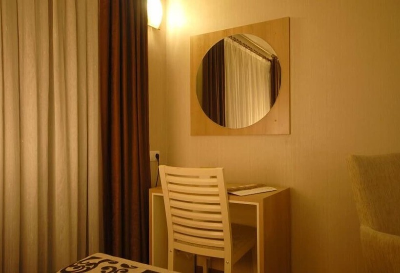 غرفة قياسية, Serace