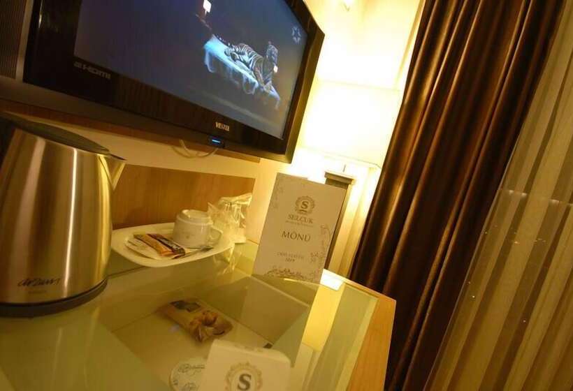 غرفة عائلية, Serace