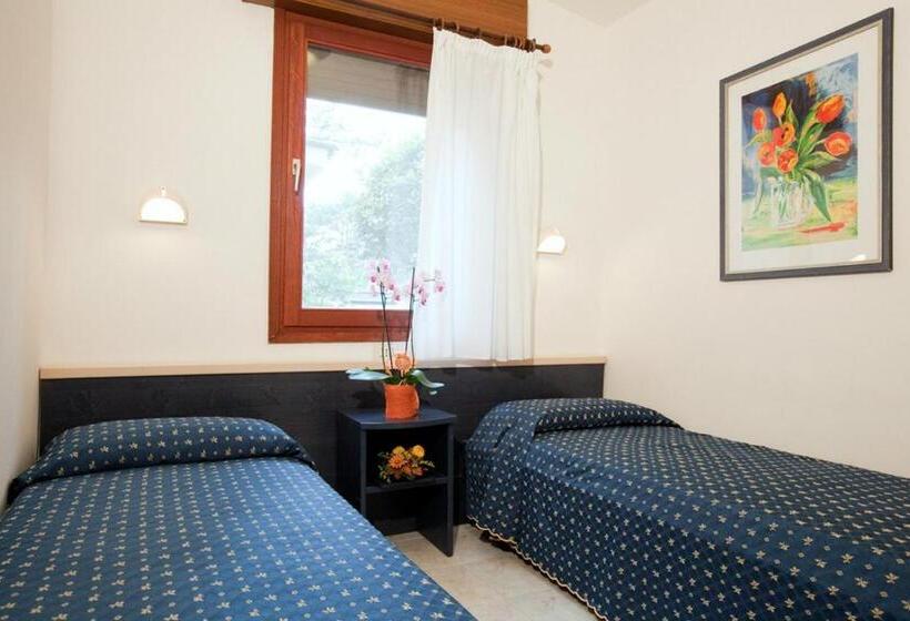 ویلای 2 خوابه, Villaggio Turistico Internazionale